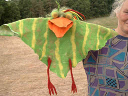größer
